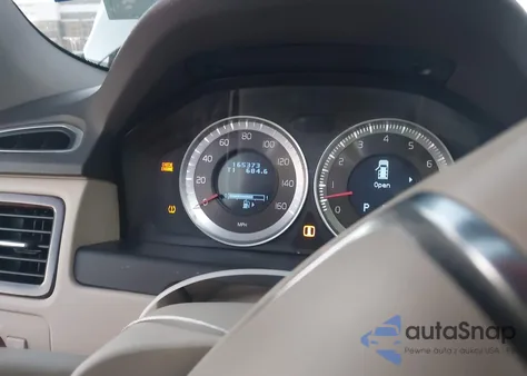 2013 Volvo Xc70 3.2/3.2 Platinum/3.2 Premier/3.2 Premier Plus z USA, uszkodzony, nr VIN YV4952BZ0D1155791